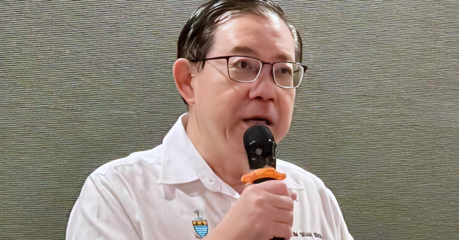 Lim Guan Eng menyifatkan aplikasi navigasi tempatan TUJU sebagai memalukan negara susulan dakwaan kelemahan fungsi.