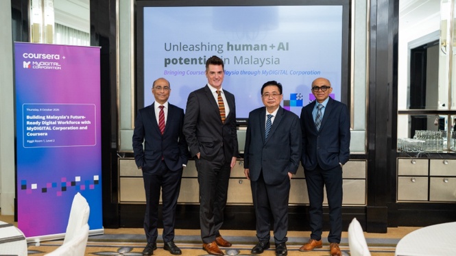Image from: Rakyat Digital Funded 100,000 Malaysians Free Access to Coursera Courses