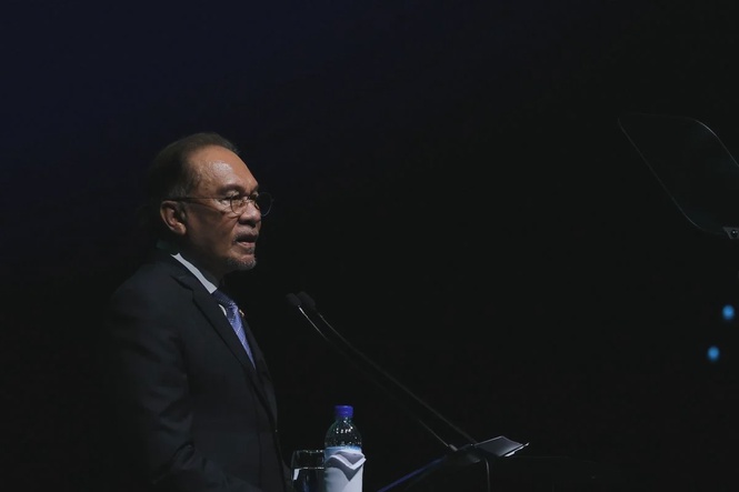Image from: PM Anwar sends condolences to family of student who died at school