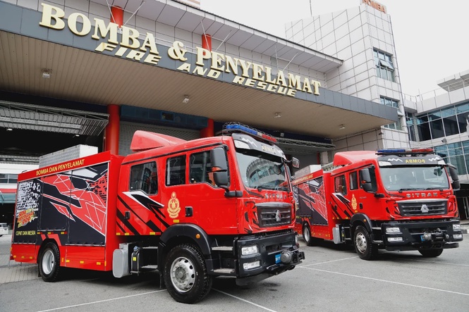 Image from: Bandar Puncak Alam forest fire fully controlled, operation ends