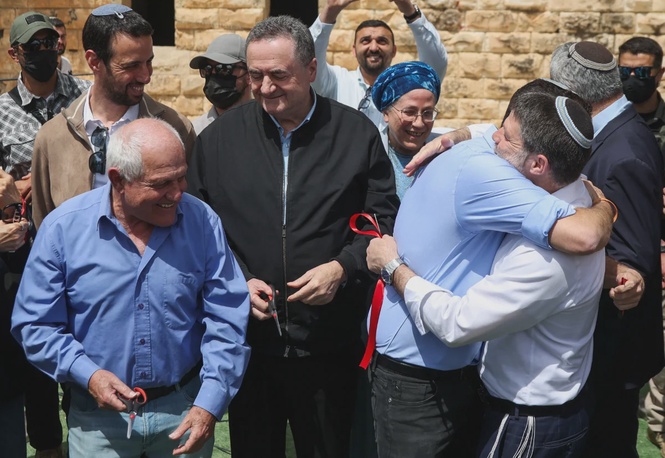 Image from: Israel intensifies pressure on Hezbollah to disarm