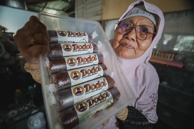 Image from: Chik Ah’s dodol: A mother’s quiet triumph