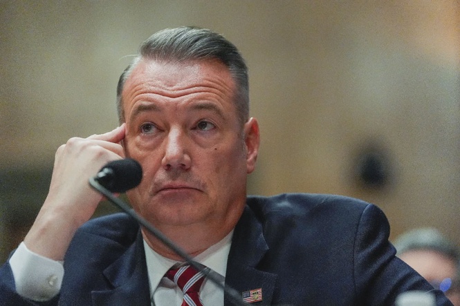Image from: Head of US immigration agency ICE steps down