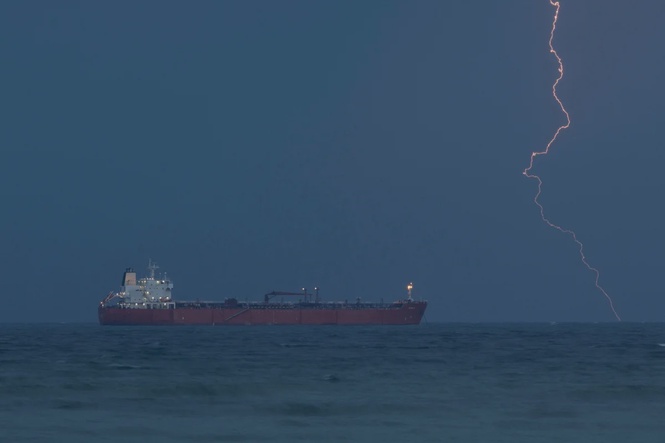 Image from: Iran’s navy tells ships Strait of Hormuz shut again, two vessels report gunfire