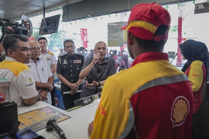 Image from: KPDN fast-tracks legal action against fuel smugglers and cartels