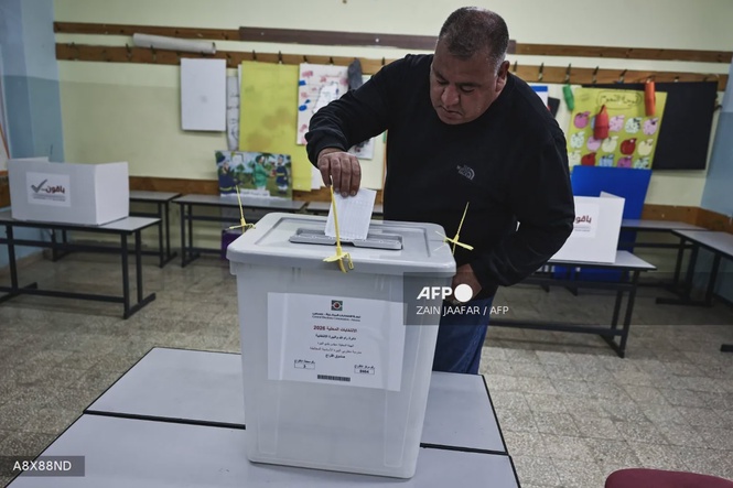 Image from: Palestinians vote in first elections since Gaza war