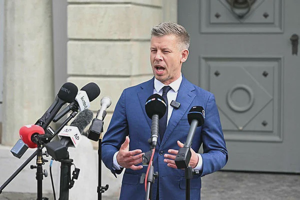 Image from: Hungary’s new leader demands pro-Orban president resign