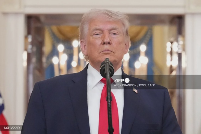 Trump threatens Iran with strikes over Strait of Hormuz - Newswav