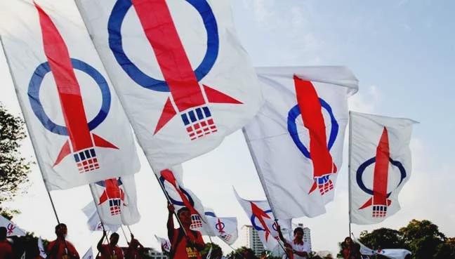 Image from: DAP Youth urges PH to reassess BN cooperation over ‘backdoor’ fears