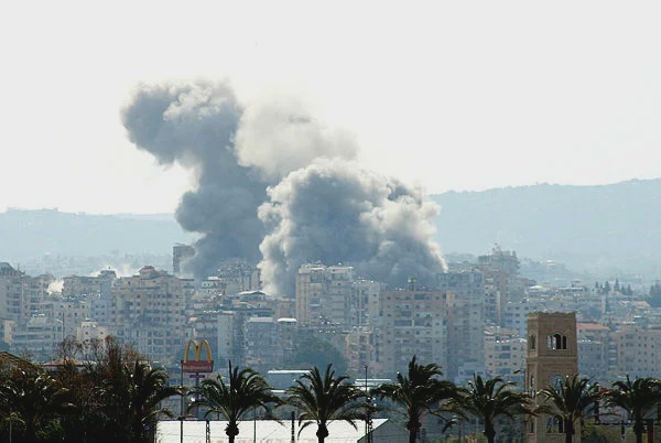 Image from: Israeli soldiers wounded in Lebanon clashes as talks begin