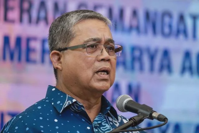 Image from: Putrajaya adds 500 Sarawak longhouses and villages to Madani basic amenities drive