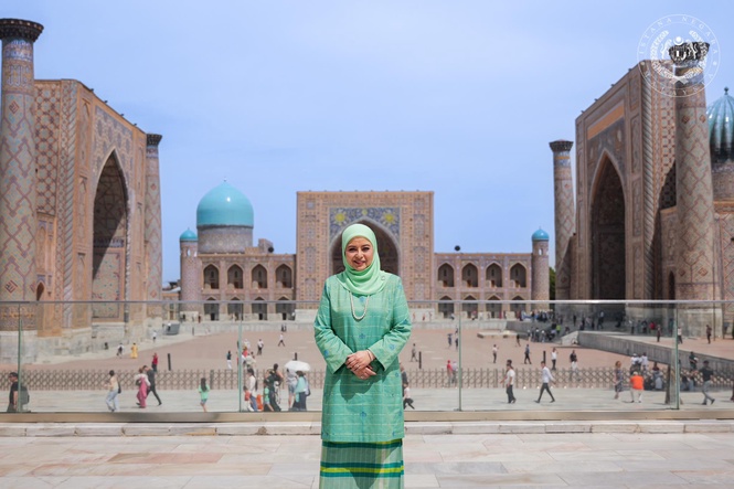 Image from: Queen admires Uzbekistan’s Islamic heritage and hospitality