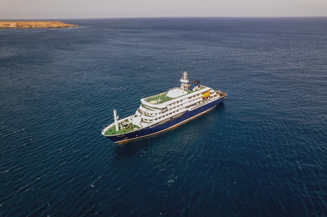 Image from: Three dead in suspected hantavirus outbreak on cruise ship