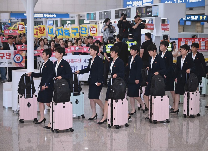 Image from: North Korean women footballers make South Korea visit after eight years