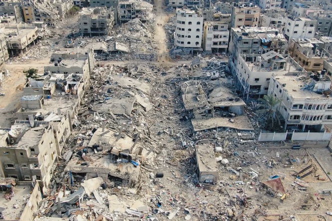 Image from: Gaza death toll reaches 72,939 as hospital operating room shuts
