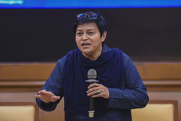 Image from: FOI law, ombudsman to boost transparency, workers’ rights – Azalina Othman