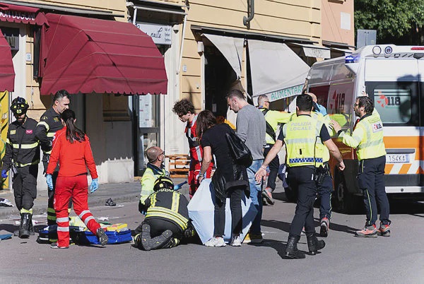 Image from: Eight injured as driver in Italian city runs over pedestrians