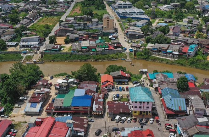 Image from: Illegal water links found at 45 homes in Pasir Mas