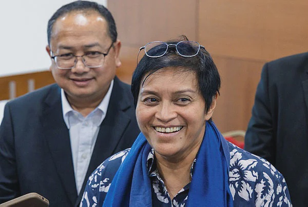 Image from: AG-PP separation bill to be tabled next month, says Azalina