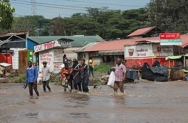 Image from: Kenya flood death toll hits 10