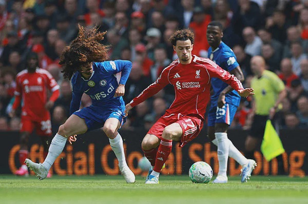 Image from: Liverpool limp to 1-1 draw with Chelsea in top-four race