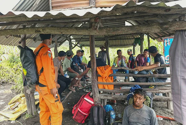Image from: Mount Dukono eruption: One Indonesian dead