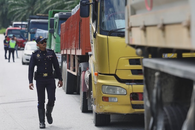 Image from: Negeri Sembilan JPJ seizes 291 goods vehicles in crackdown