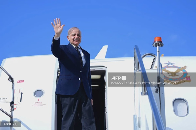 Image from: Pakistan PM arrives in China for visit amid Iran war