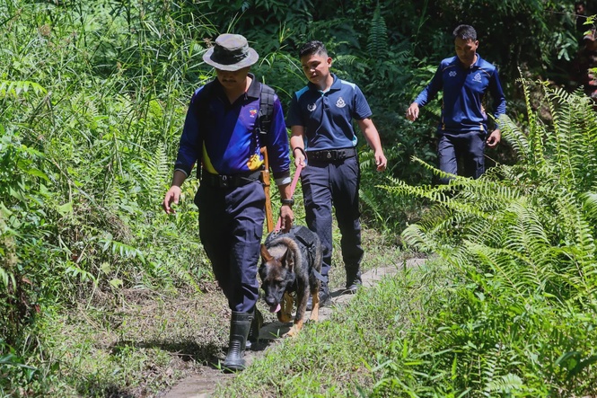 Image from: Family holds on to hope as search continues for missing teen