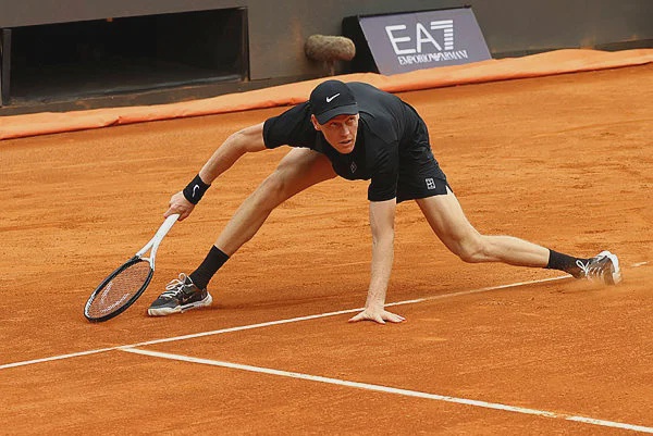 Image from: Sinner breaks Masters 1000 win record, reaches Italian Open semis