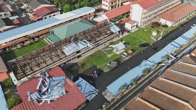 Image from: Storm wreaks havoc on four schools in Seberang Perai Utara