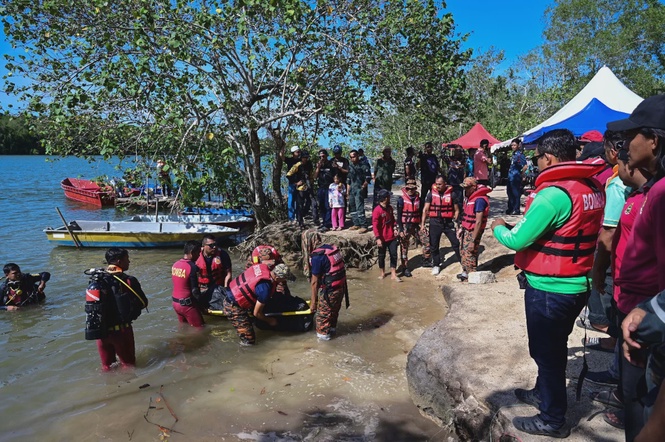 Image from: Two siblings who drowned in Paka laid to rest