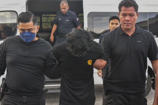 Image from: Teen charged with murder of student found with 61 stab wounds