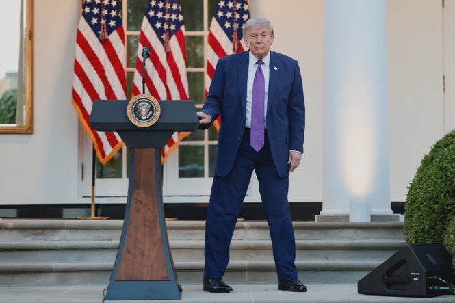 Image from: Trump to undergo annual physical on May 26
