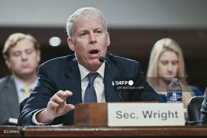 Image from: US energy chief says Strait of Hormuz could reopen by end of summer
