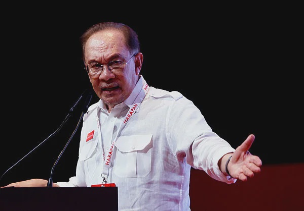 Image from: Anwar warns against threats to unity government stability