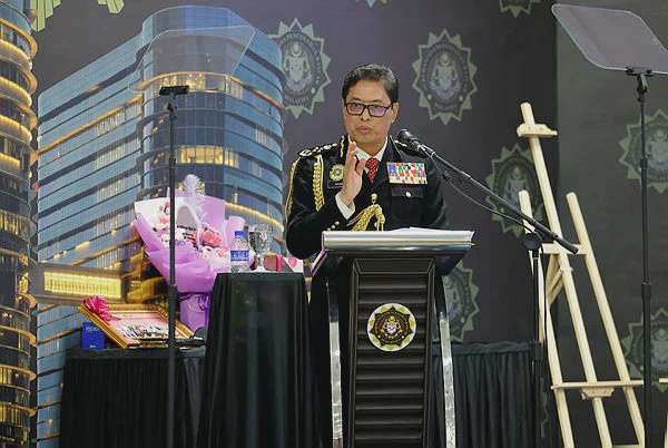 Image from: Azam urges full support for new MACC leadership