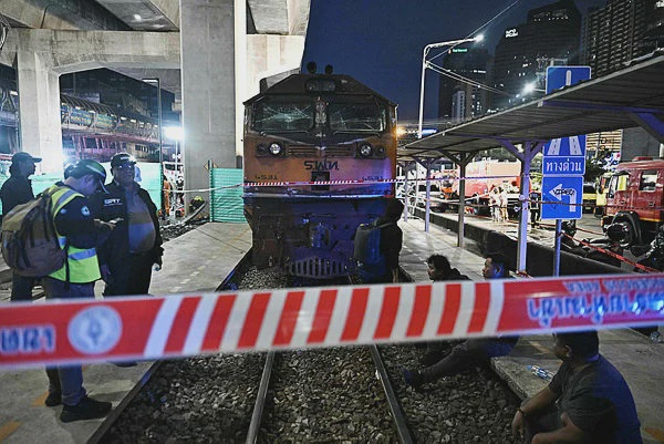 Image from: Train driver charged after deadly Bangkok bus crash, tested positive for drugs