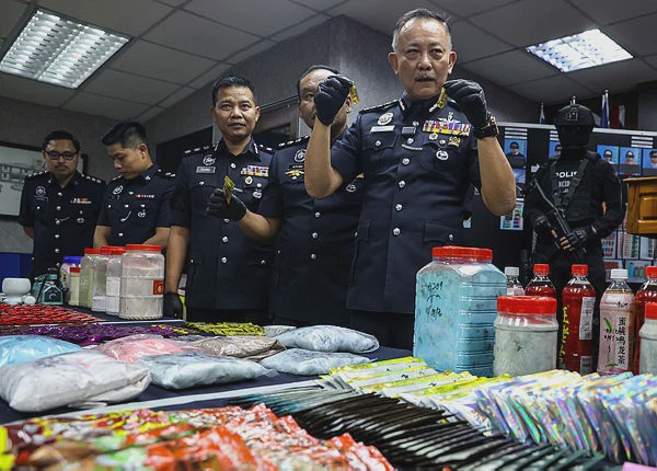 Image from: Johor police bust three drug syndicates, seize RM4.36m in drugs