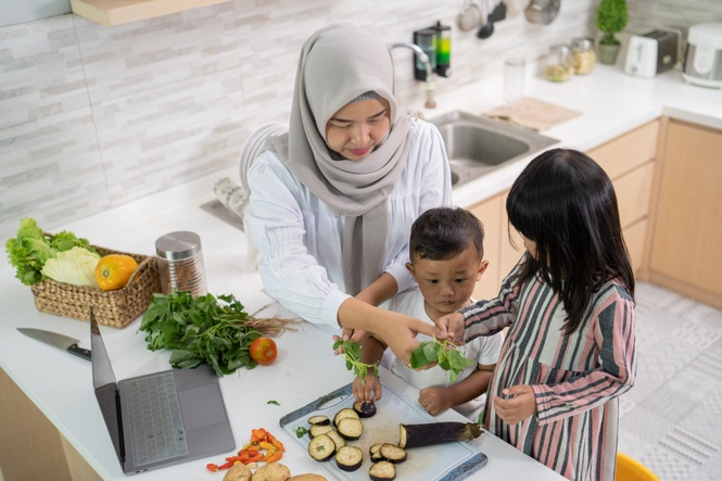 Image from: Cooking with children: Benefits beyond mealtime