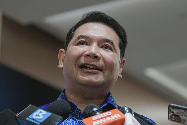 Image from: Rafizi to continue MACC statement tomorrow