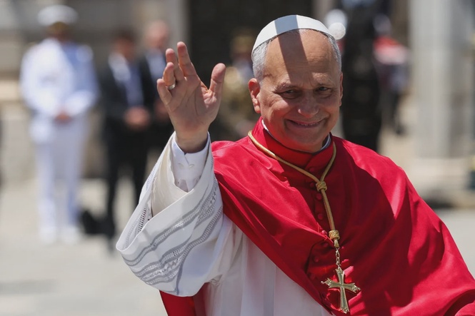 Image from: Pope calls for end to polarisation on Spain visit