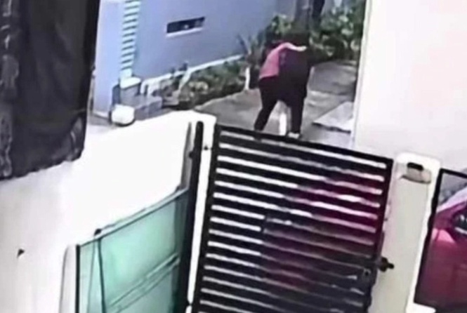 Image from: Woman allegedly molested while walking home in Setia Alam, police launch manhunt