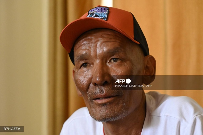 Image from: Nepali survivor recounts escape after days trapped on Everest