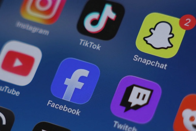 Image from: Age 16 limit for opening social media accounts to curb cybertrauma in children