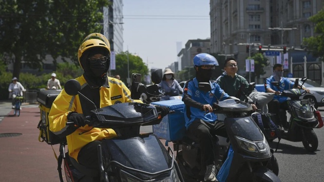 Image from: China targets “ghost” takeout deliveries with new rules