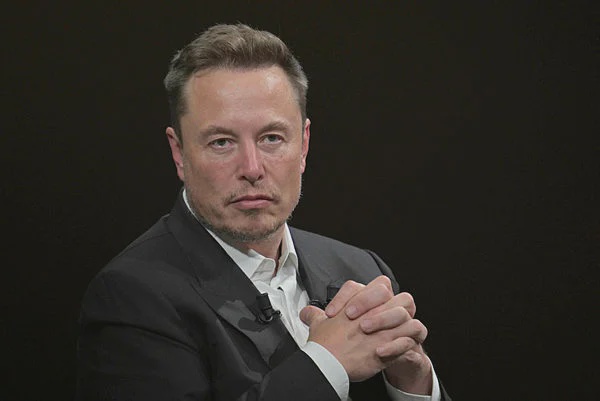 Image from: Starmer accuses Musk of stoking division in UK
