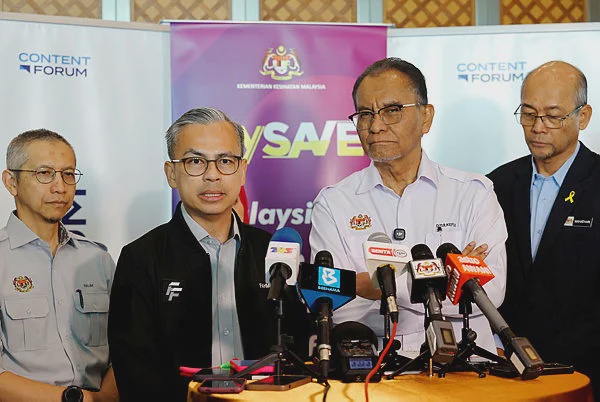 Image from: Fahmi warns leaders against loose lips in unity govt