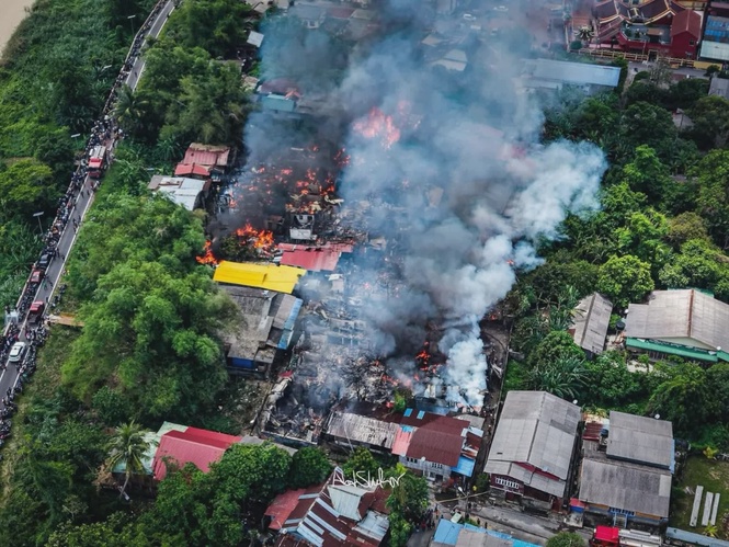 Image from: Family loses RM20,000 in savings in Kampung Gok Kapur fire