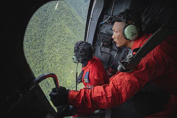 Image from: GOF team airlifted to aid search for missing hiker Jaslinda